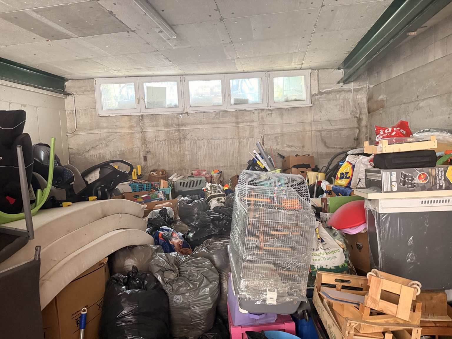 Keller- und Garagenentrümpelung durch FIX48 in Pforzheim